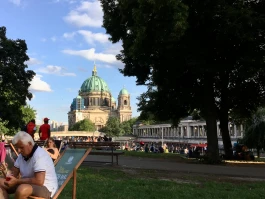 4seniorz Berlin James Simon Park mit Dom 