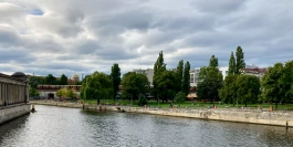 4seniorz Berlin James Simon Park wolkig