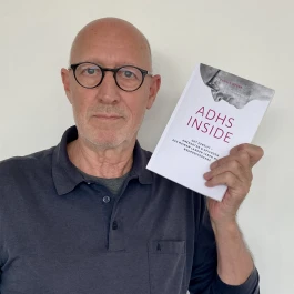 adhs_rw_mit Buch_ (1)